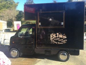 2.スズキキャリースタンドアップタイプ 250万円~(税別) 2.スズキキャリースタンドアップタイプ 250万円~(税別)